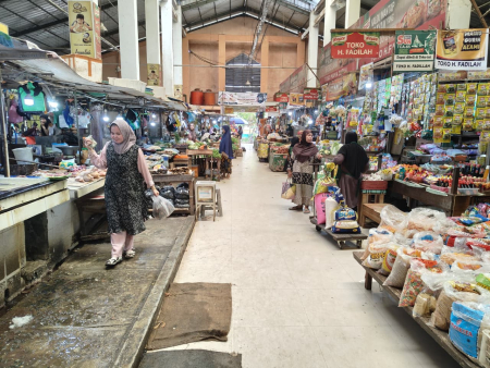 PASAR TJILIK RIWUT TETAP STABIL