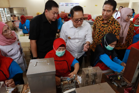 TINJAU PROSES PEMBUATAN KRETEK