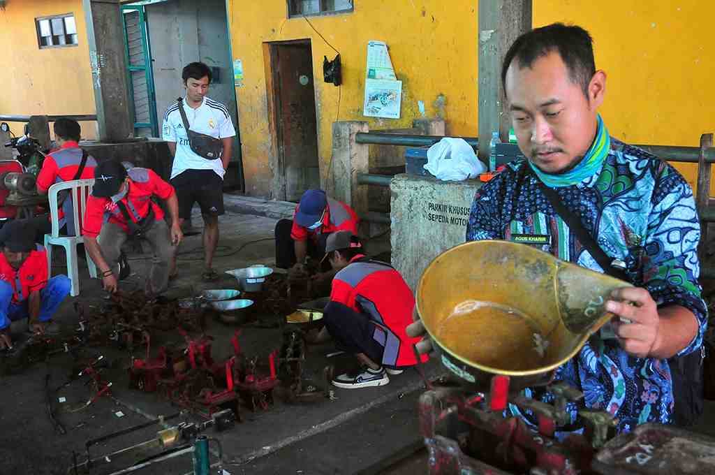 TERA ULANG TIMBANGAN PEDAGANG