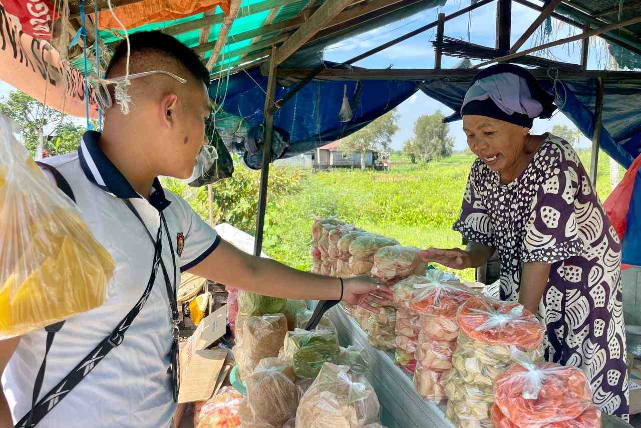 BELI KERUPUK SINGKONG