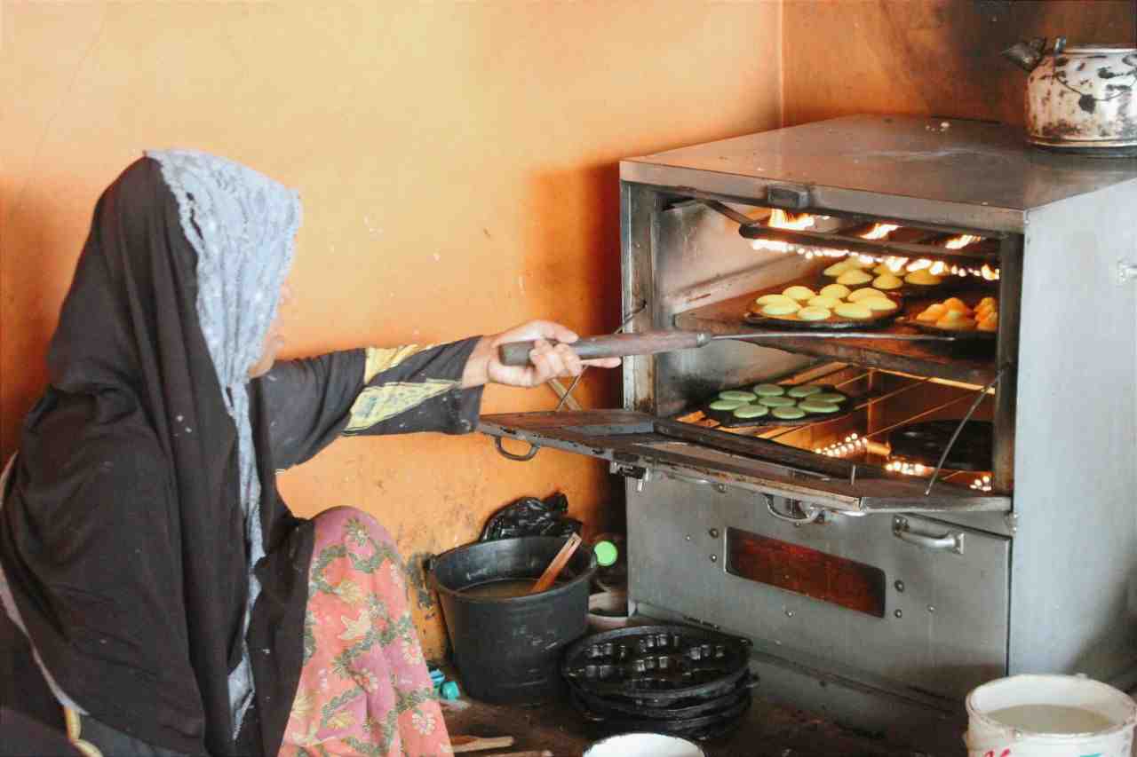 PANGGANG KUE KELEMBEN