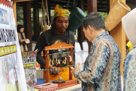 KERAJINAN GELANG SIMPAI