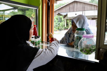 LIHAT MADU KELULUT