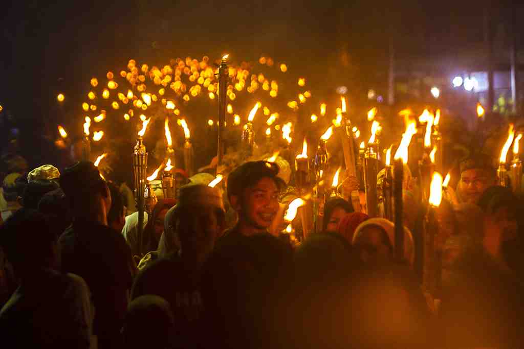 PAWAI OBOR MENYAMBUT TAHUN BARU ISLAM