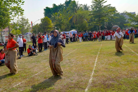LOMBA BALAP KARUNG HUT RI