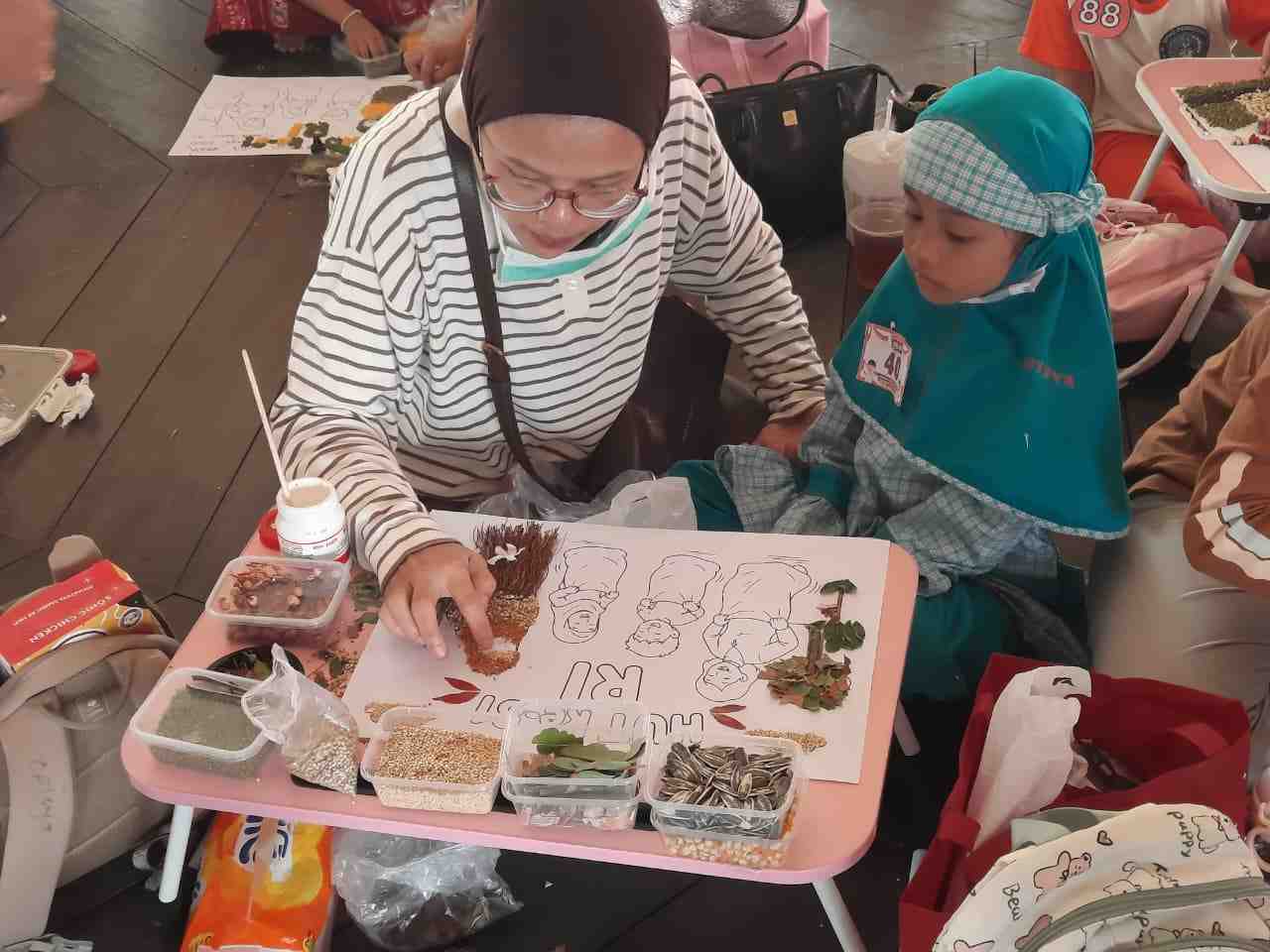 LOMBA KOLASE BAHAN ALAMI IBU dan ANAK