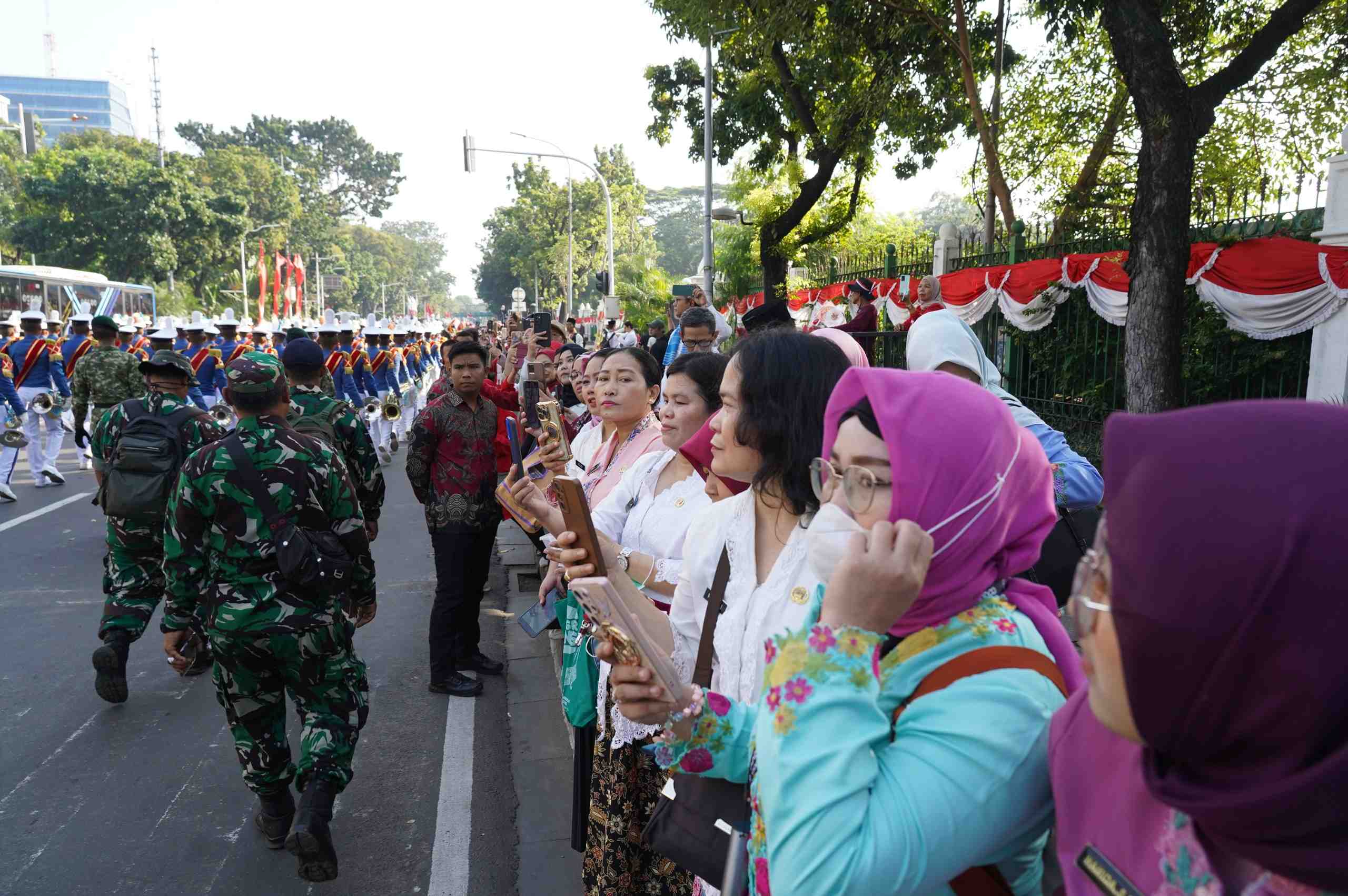 KIRAB MERAH PUTIH HUT KE-80 RI