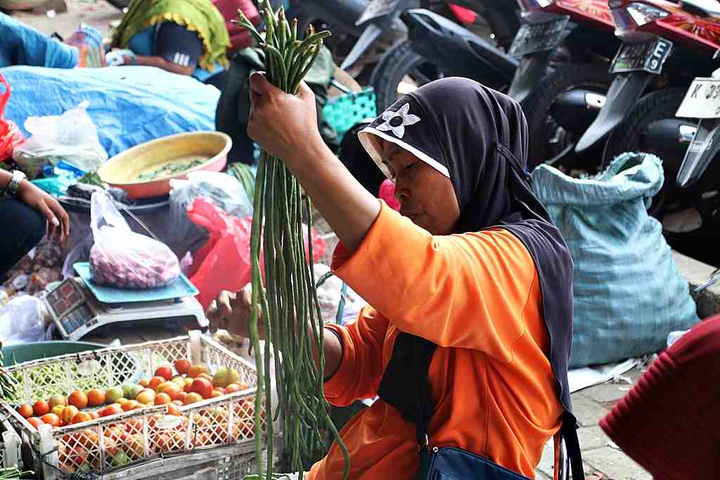 PENJUAL KACANG PANJANG di PASAR BLORA