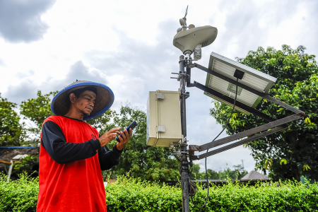 PEMANFAATAN TEKNOLOGI PENGUKUR CUACA SEKTOR PERTANIAN