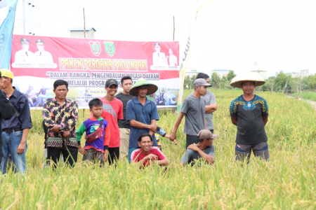 PANEN PERDANA PADI INPARI