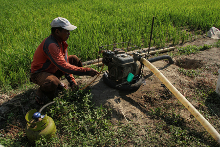 BANTUAN MESIN POMPA AIR BERBAHAN BAKAR GAS