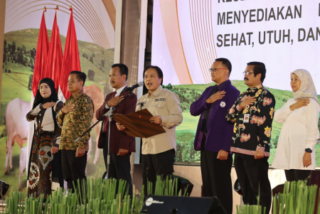 PEMBACAAN KOMITMEN INSAN PETERNAKAN JATIM