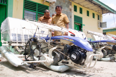 BANTUAN ALSINTAN UNTUK PETANI SERGAI