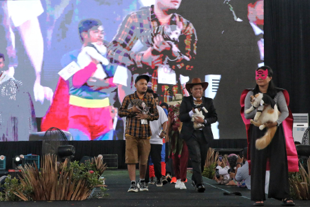 FASHION SHOW CAT DI PALANGKA RAYA 