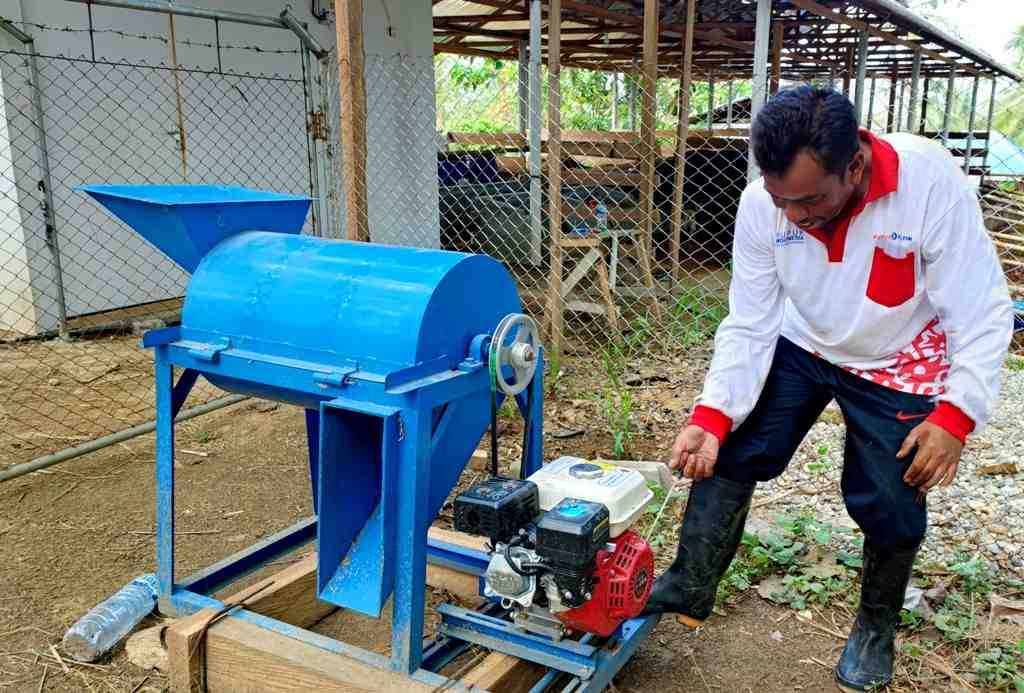MESIN PENCACAH RUMPUT