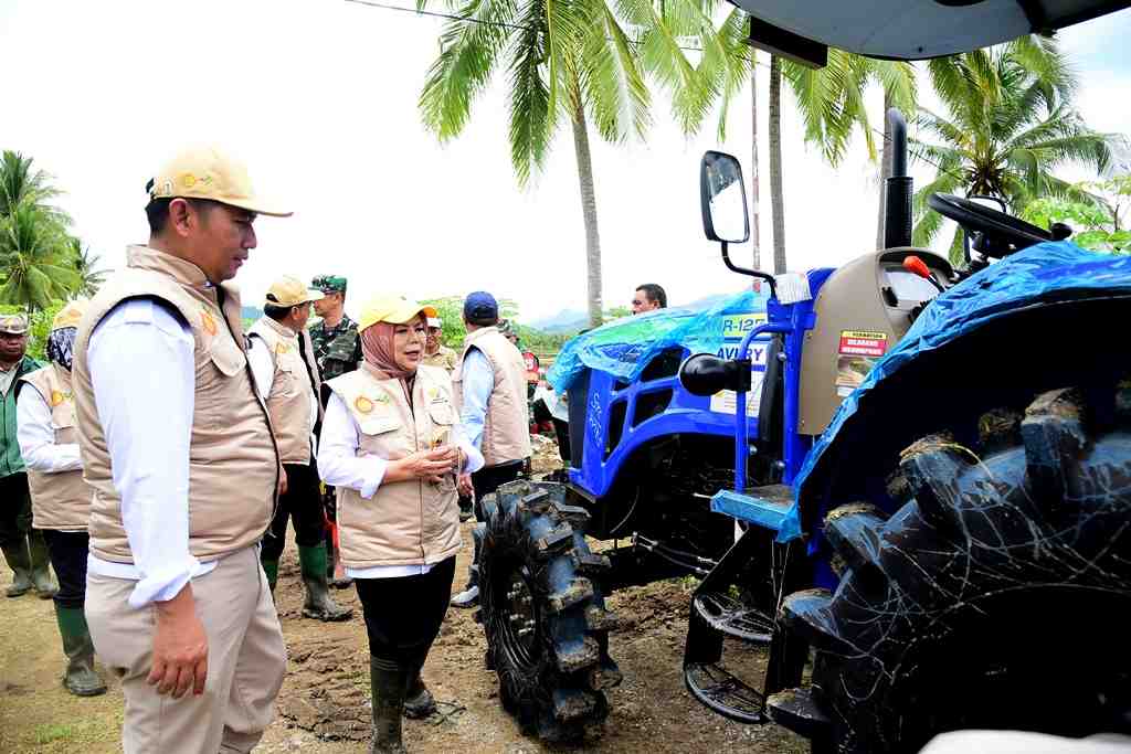 OPTIMALISASI PEMANFAATAN ALSINTAN