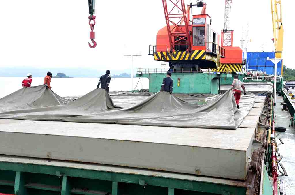 PENGIRIMAN JAGUNG GORONTALO