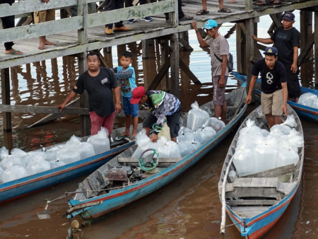 ANGKUT BIBIT IKAN