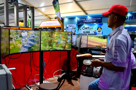 TEKNOLOGI DRONE PERTANIAN