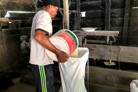 TUANG BERAS