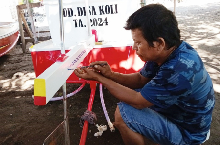 CAT PERAHU FIBER
