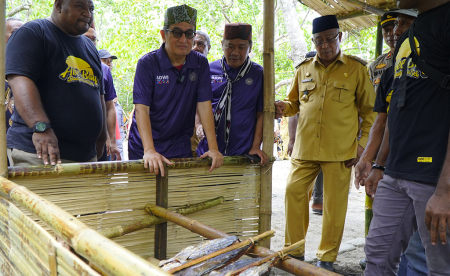 TINJAU SENTRA PEMBUATAN IKAN FUFU