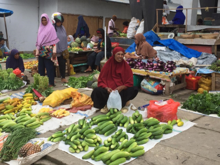 PENJUAL TIMUN di PASAR LANGGUR