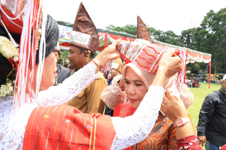 PENGHORMATAN ADAT DAMANIK
