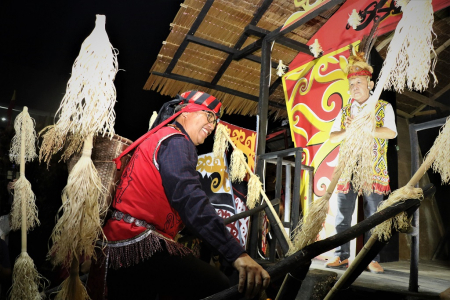 GAWAI DAYAK NAIK DANGO SINGKAWANG