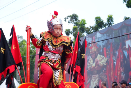 SEMARAK IMLEK DAN CAP GO MEH SINGKAWANG