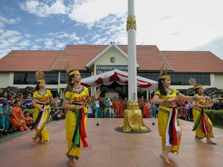 TARIAN BALEAN DADAS 