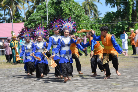 TARI LALAYON