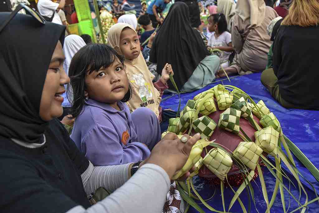 FESTIVAL DULUR SAKUPAT