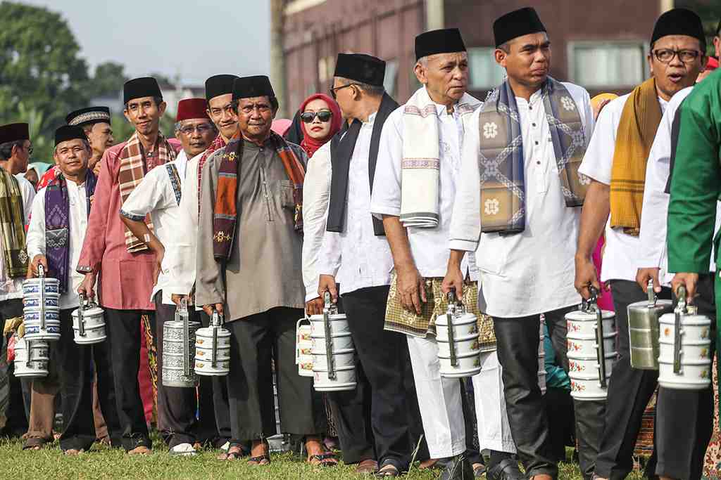 LEBARAN KUKUSAN DI DEPOK
