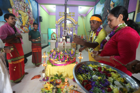 TRADISI MAHA PUJA ETNIK TAMIL DI ACEH