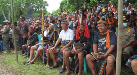 MENONTON PASOLA RARAWINYO