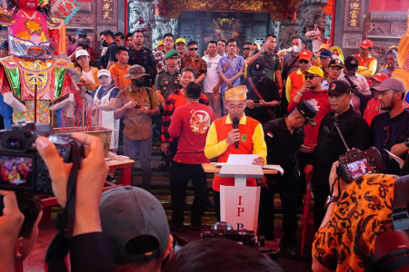 FESTIVAL BAKAR  TONGKANG TINGKATKAN WISATAWAN 