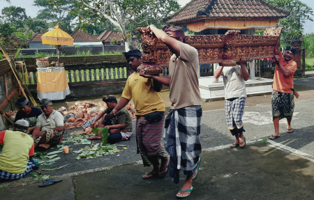 GOTONG GAMELAN