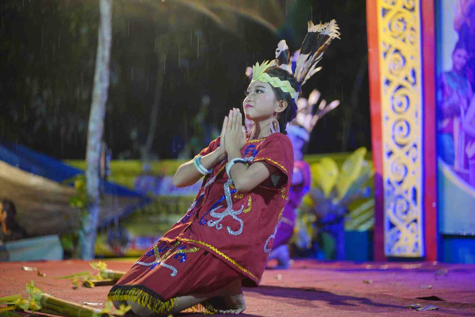 TARI GENTUR SIMPAI PAKANSAAN   