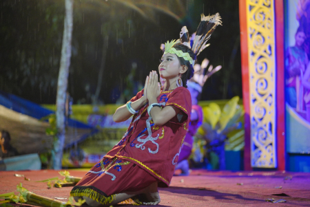 TARI GENTUR SIMPAI PAKANSAAN   