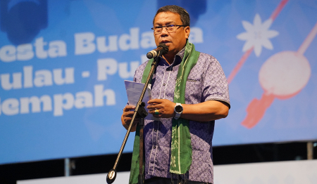 MELESTARIKAN DAN MENGEMBANGKAN SENI BUDAYA