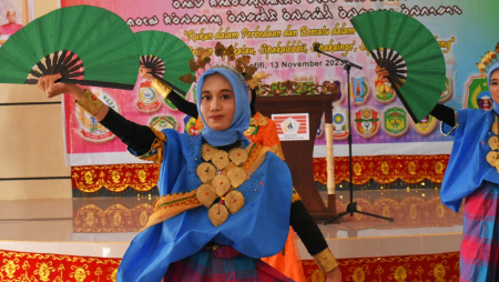 TARI EMPAT ETNIS SULAWESI SELATAN
