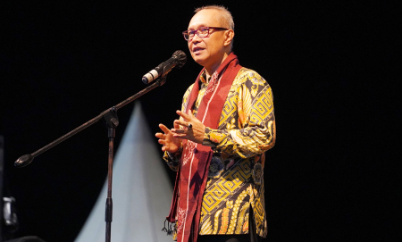 MELESTARIKAN MUSIK TRADISIONAL DI INDONESIA