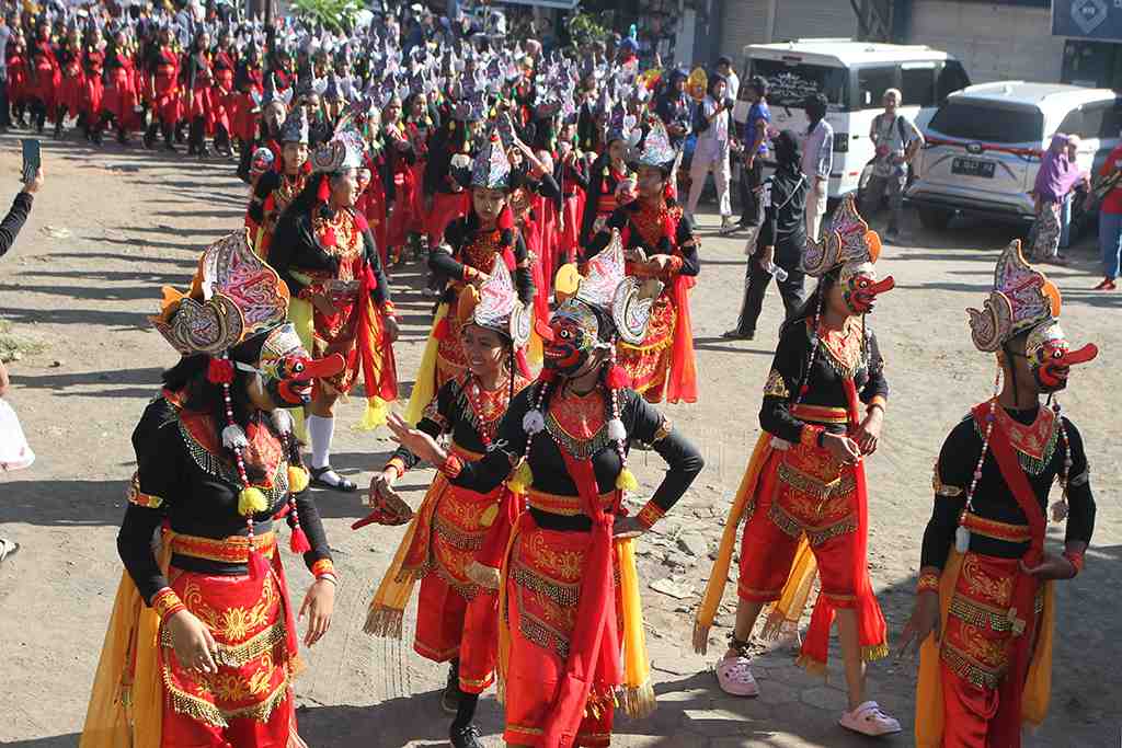 GEBYAR TARI TOPENG MALANGAN