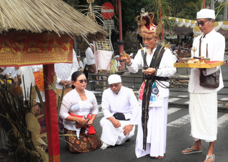 TAWUR AGUNG KESANGA