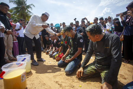 TRADISI BALIMAU KASAI DI BATAM 