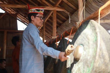 CANONG DI UPACARA TIWAH