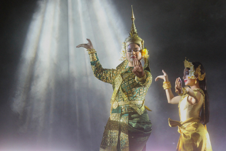 TARI KOLABORASI ASEAN PANJI FESTIVAL DI MALANG