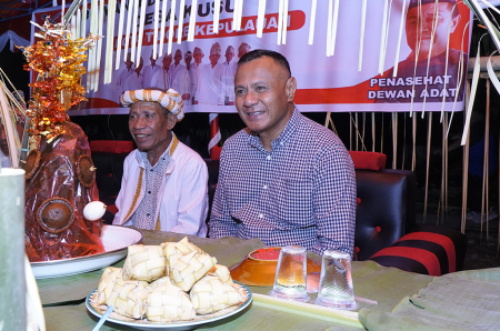 ACARA ADAT TULUDE DI DESA GALALA
