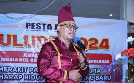 ACARA ADAT TULUDE DI OBA UTARA